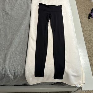 Black Lululemon leggings